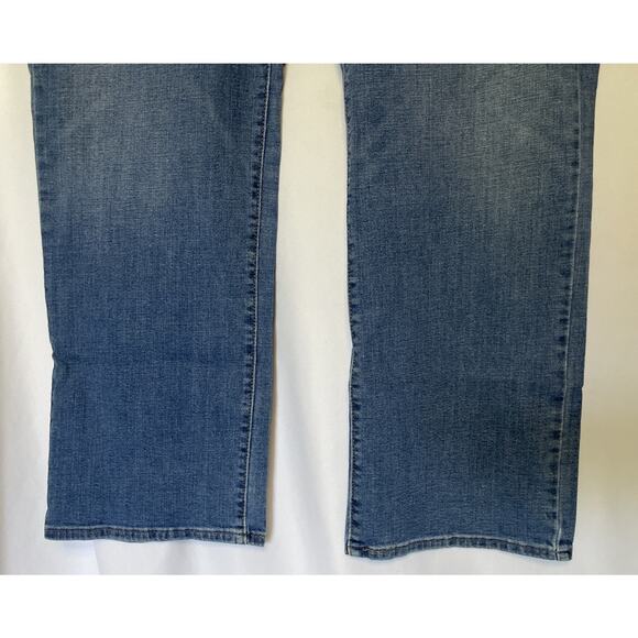 Levi’s 414 Classic Straight In lapis Speed 31” Inseam Jeans Size 24W - Picture 6 of 13